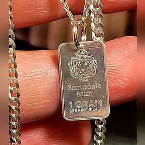 .999 Fine Silver Lion Scottsdale Pendant / Charm 1.10g - 27mm